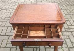 Oak antique sewing table5.jpg
